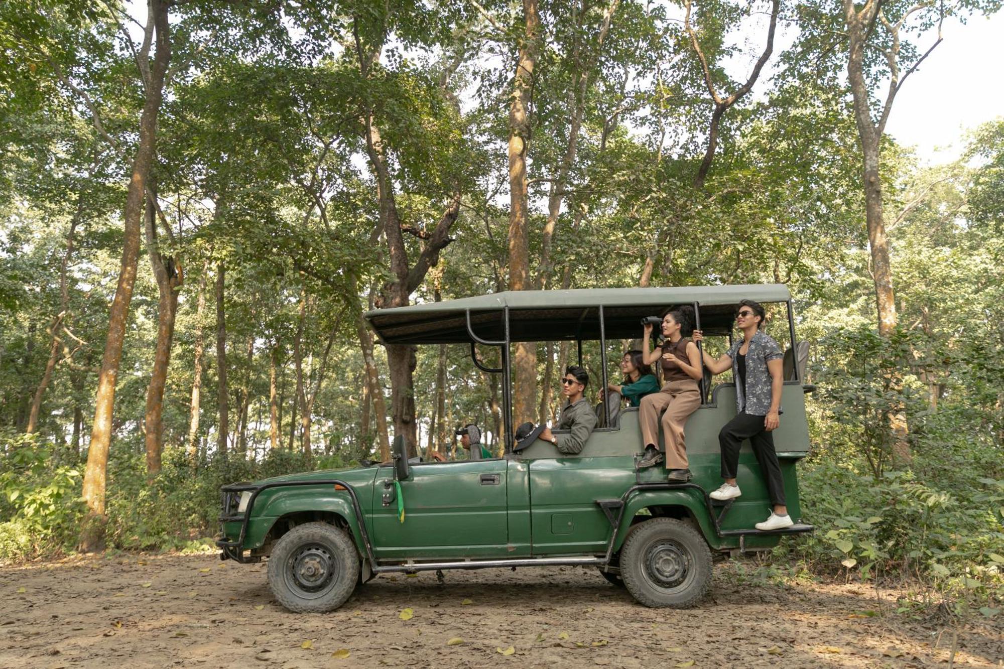 Kasara Chitwan Hotel Patlahara Bagian luar foto